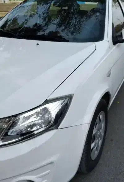 ساینا ۹۸ بی رنگ وکم کار|خودرو سواری و وانت|بروجرد, |دیوار