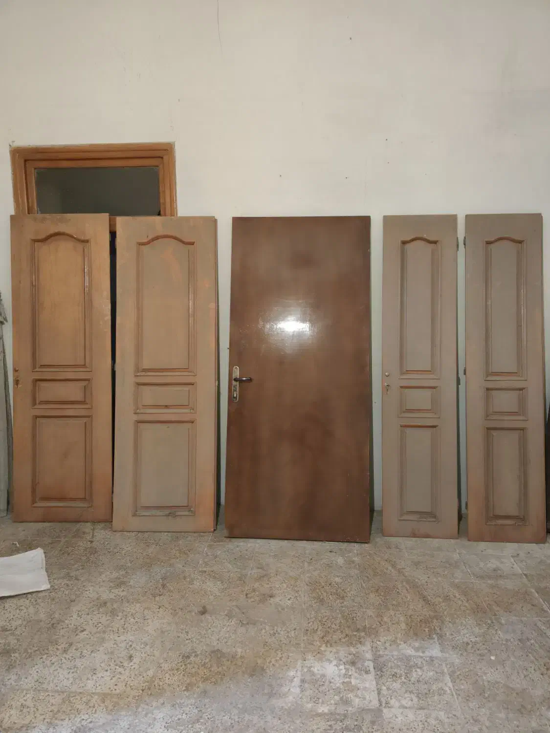 درب اتاقی با چهارچوب فلزی بدون پوسیدگی|مصالح و تجهیزات ساختمان|اصفهان, جلفا|دیوار