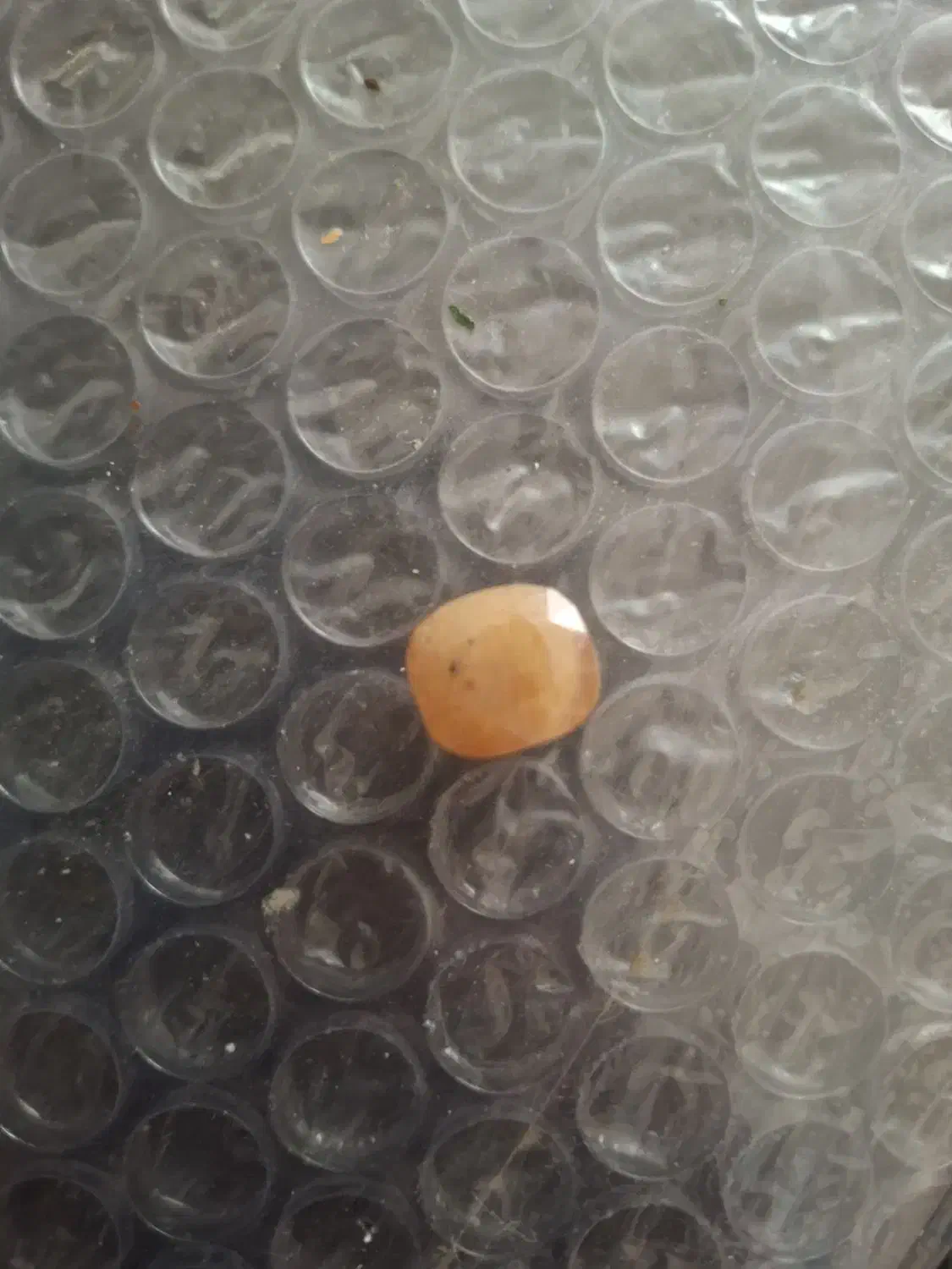 یاقوت زرد|جواهرات|اصفهان, سرچشمه|دیوار