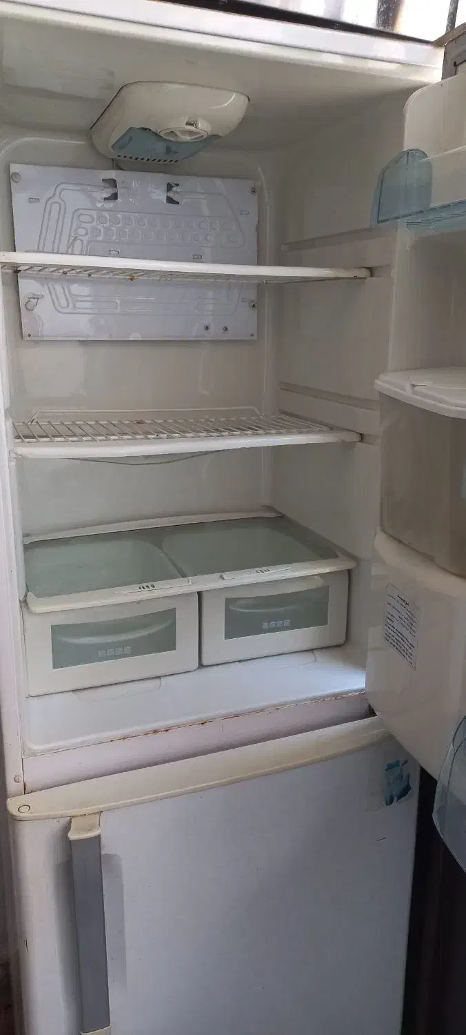 یخچال|یخچال و فریزر|رشت, استقامت ۲|دیوار