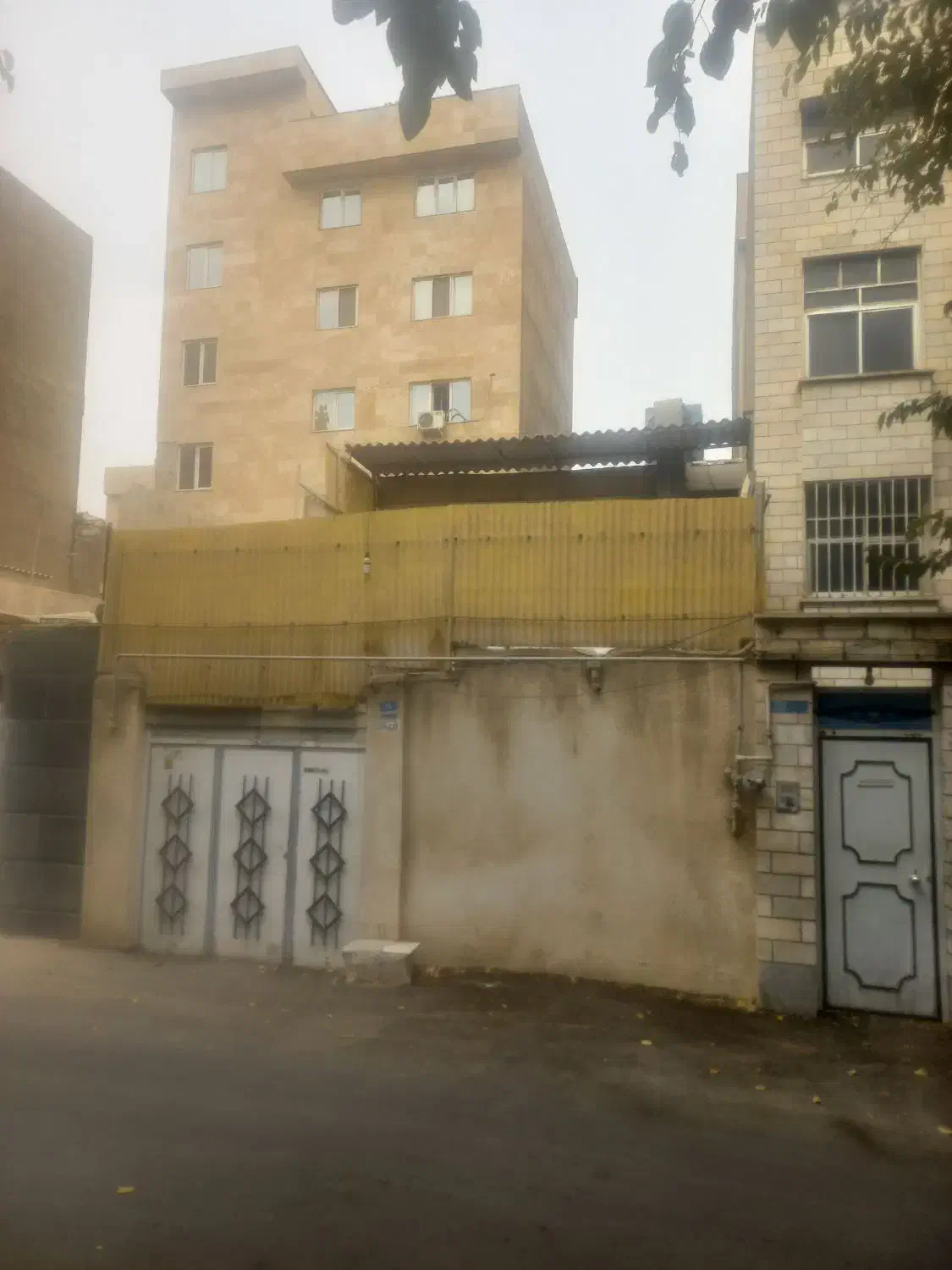 خانه ویلایی کلنگی ۱۳ ابان|فروش خانه و ویلا|ری, سیزده آبان|دیوار