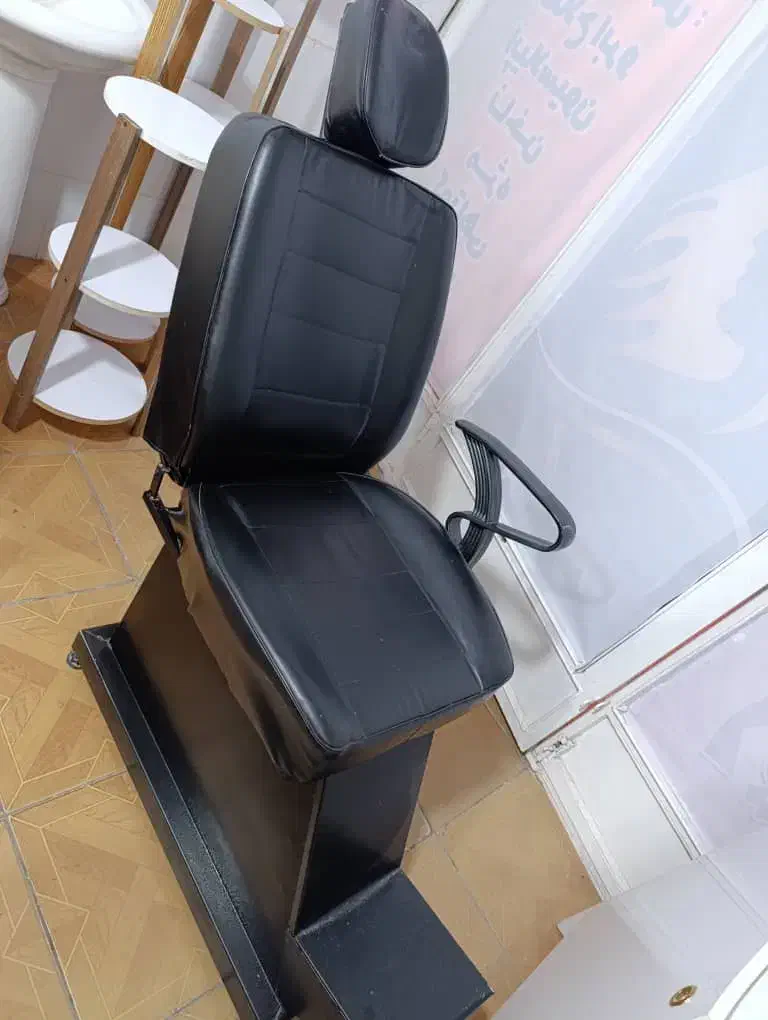 صندلی پشت متحرک درحد نو|صندلی و نیمکت|کرمان, |دیوار