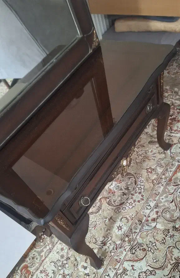 میز کنسول و آیینه|بوفه، ویترین، کنسول|کرج, باغستان|دیوار