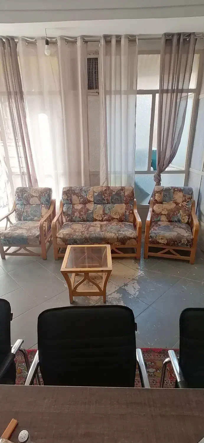 مبل 4 نفره با میز|مبلمان خانگی و میز عسلی|تهران, توحید|دیوار
