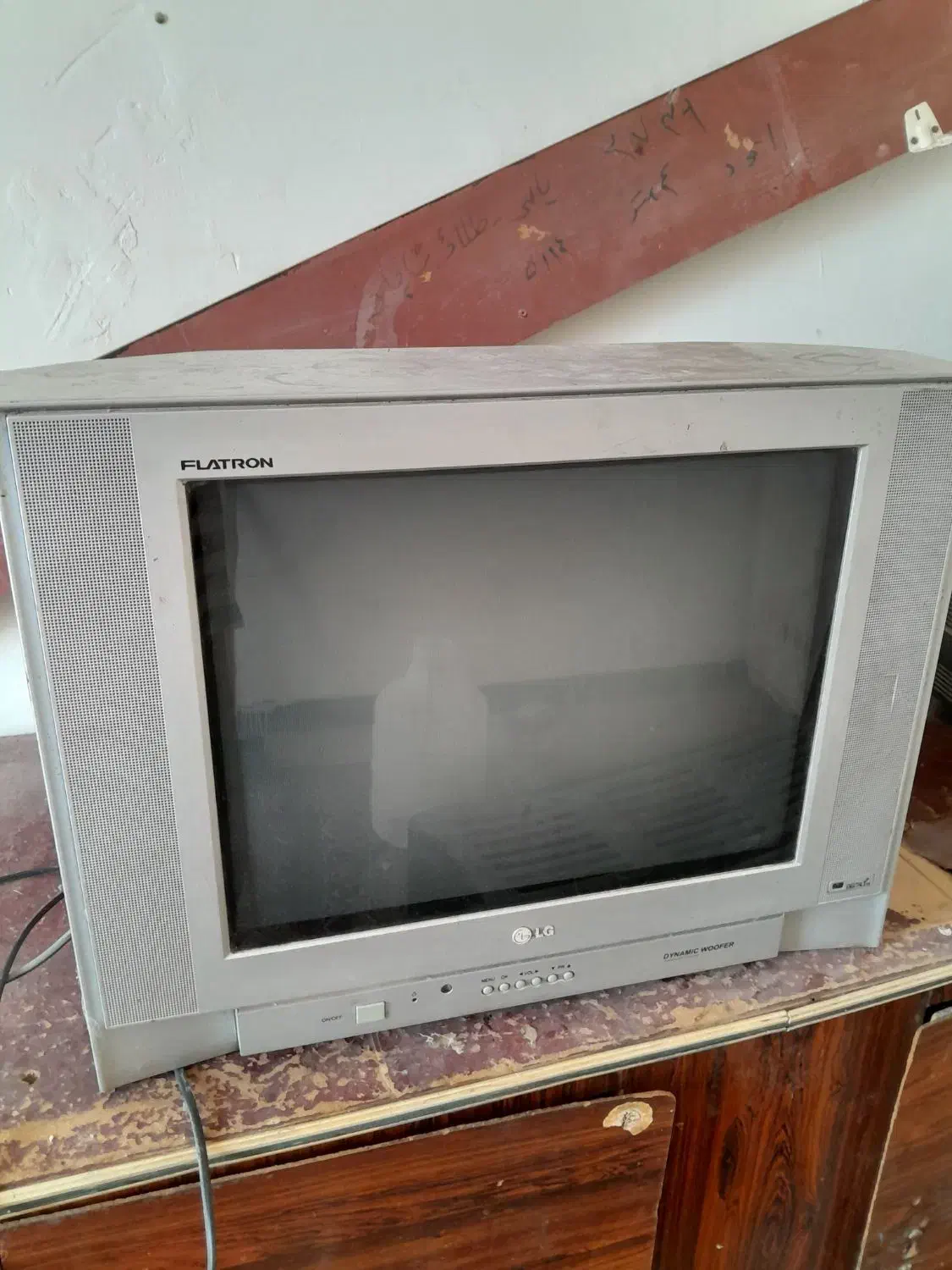 بخاری و تلویزیون سالم|تلویزیون و پروژکتور|گتوند, |دیوار