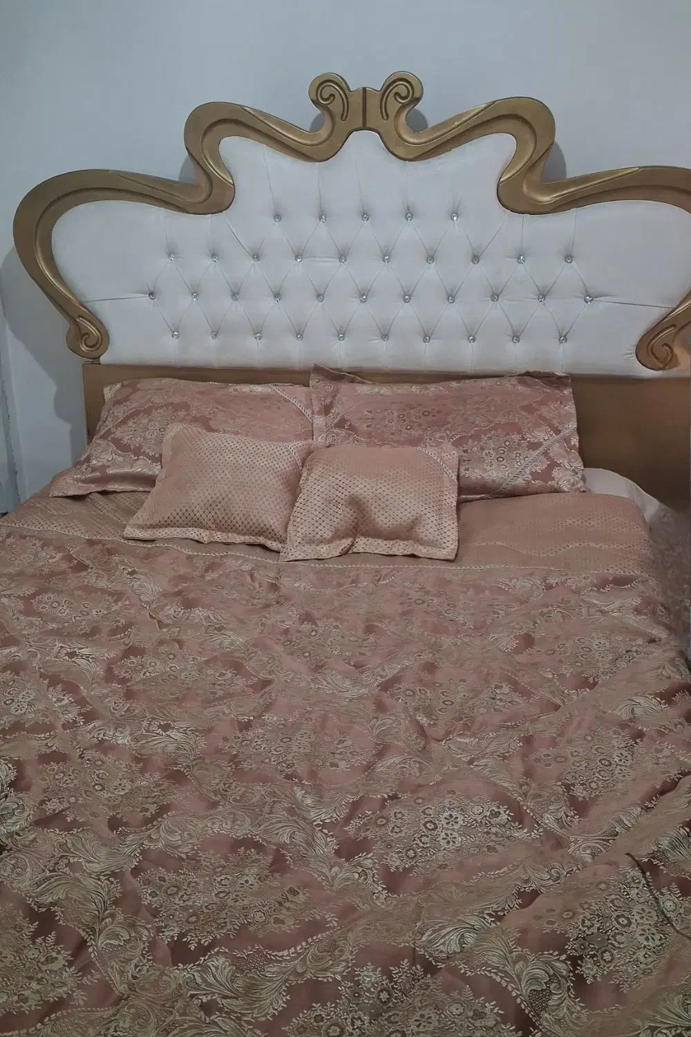 تختخواب دونفره تخت خواب جک دار جک فلزی شیک|تخت و سرویس خواب|قرچک, پارس سرام|دیوار