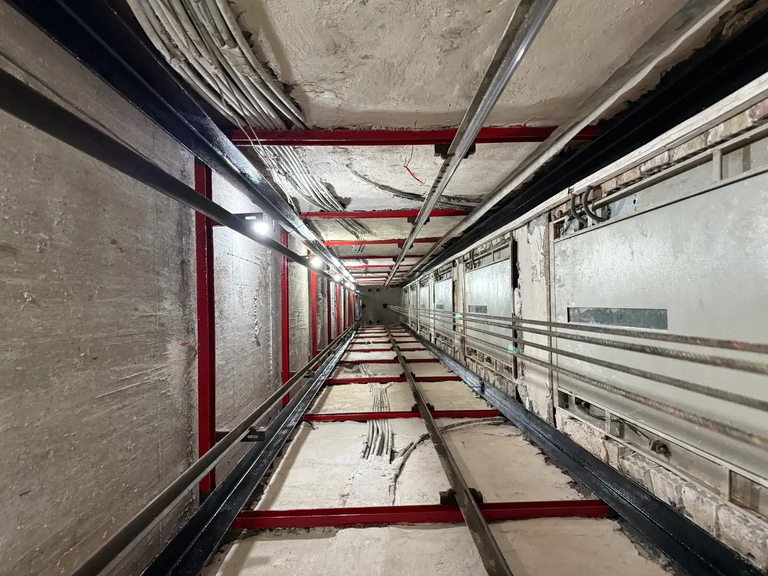 بازسازی و نگهداری آسانسور|خدمات پیشه و مهارت|کاشان, شهرک امیرالمومنین|دیوار