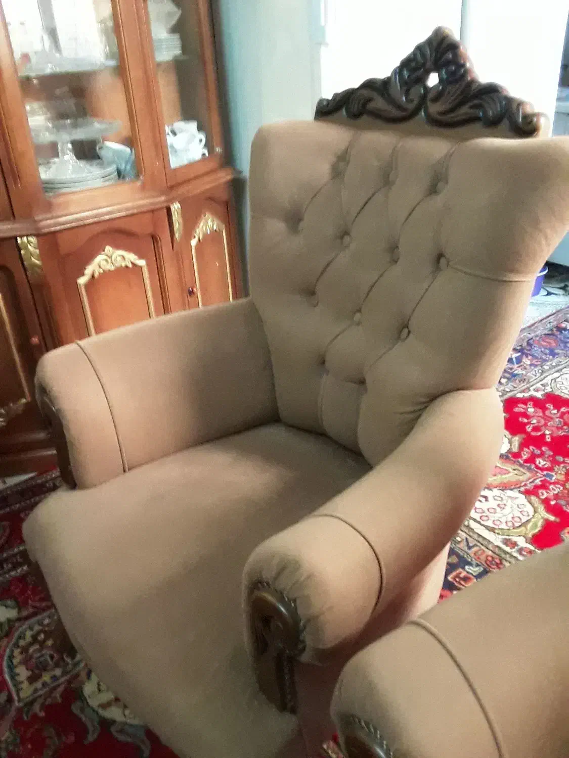 مبل راحتی چوبی ۸ نفره با دو میز|مبلمان خانگی و میز عسلی|مرند, |دیوار