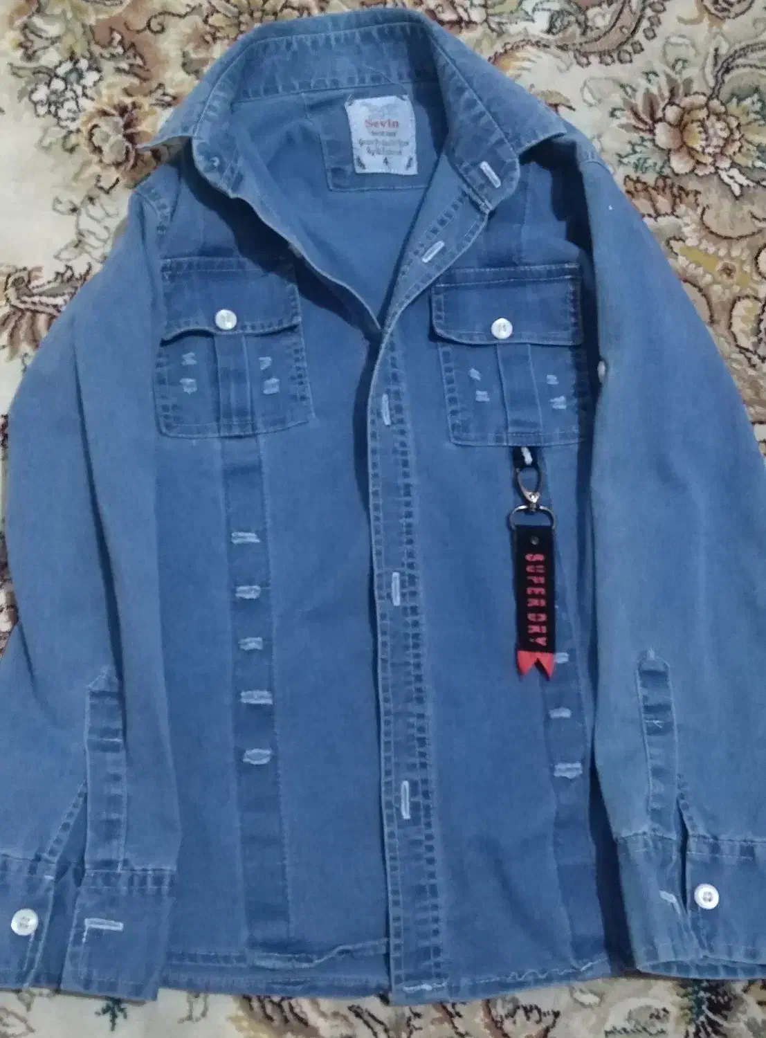 لباس لیوایز سایز 4 بچگانه|کفش و لباس بچه|اندیشه, اندیشه فاز ۴|دیوار