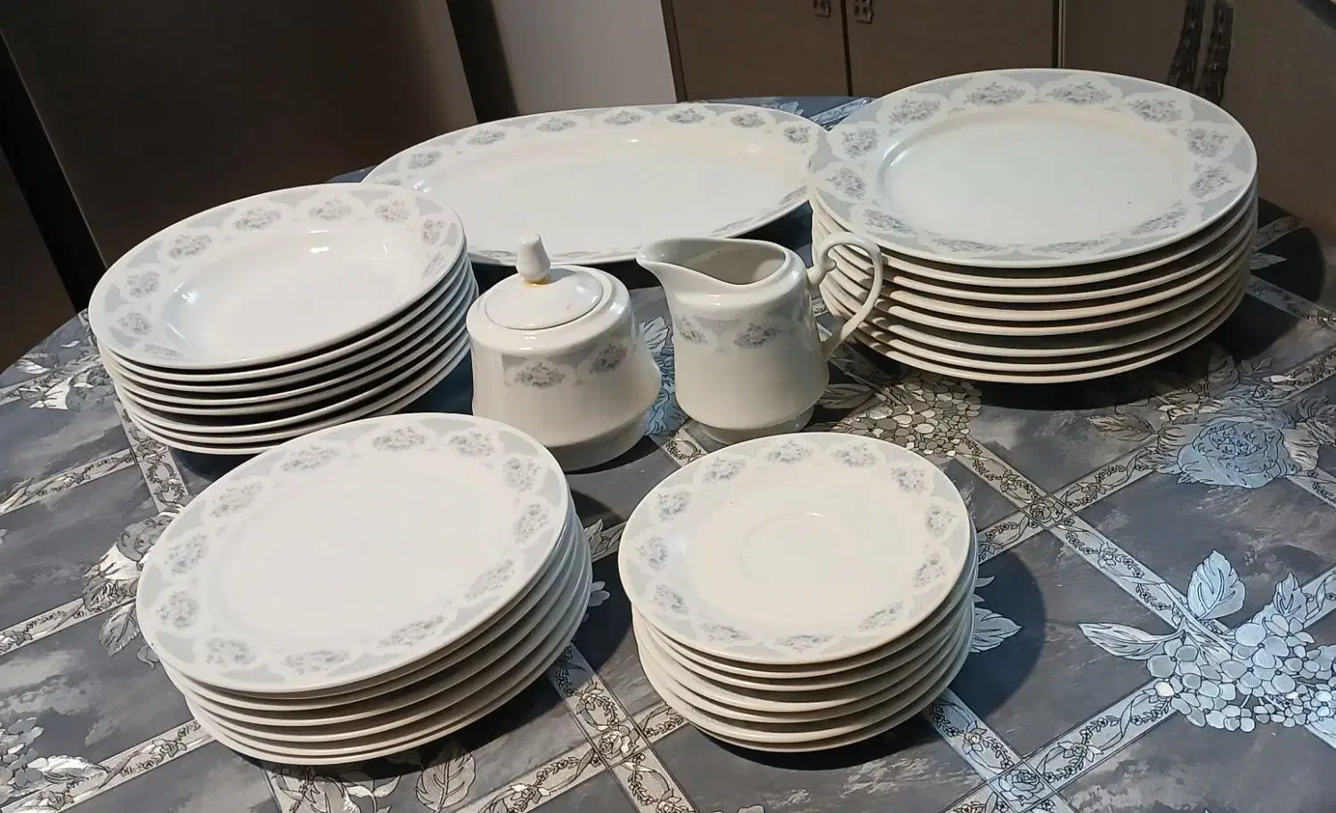 ظروف چینی|ظروف سرو و پذیرایی|صدرا-فارس, فاز ۱|دیوار