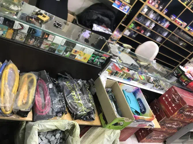 واگذاری دخانیاتی‌باتمام وسایل(بلوار رسالت)|اجارهٔ مغازه و غرفه|ورامین, ورامین|دیوار