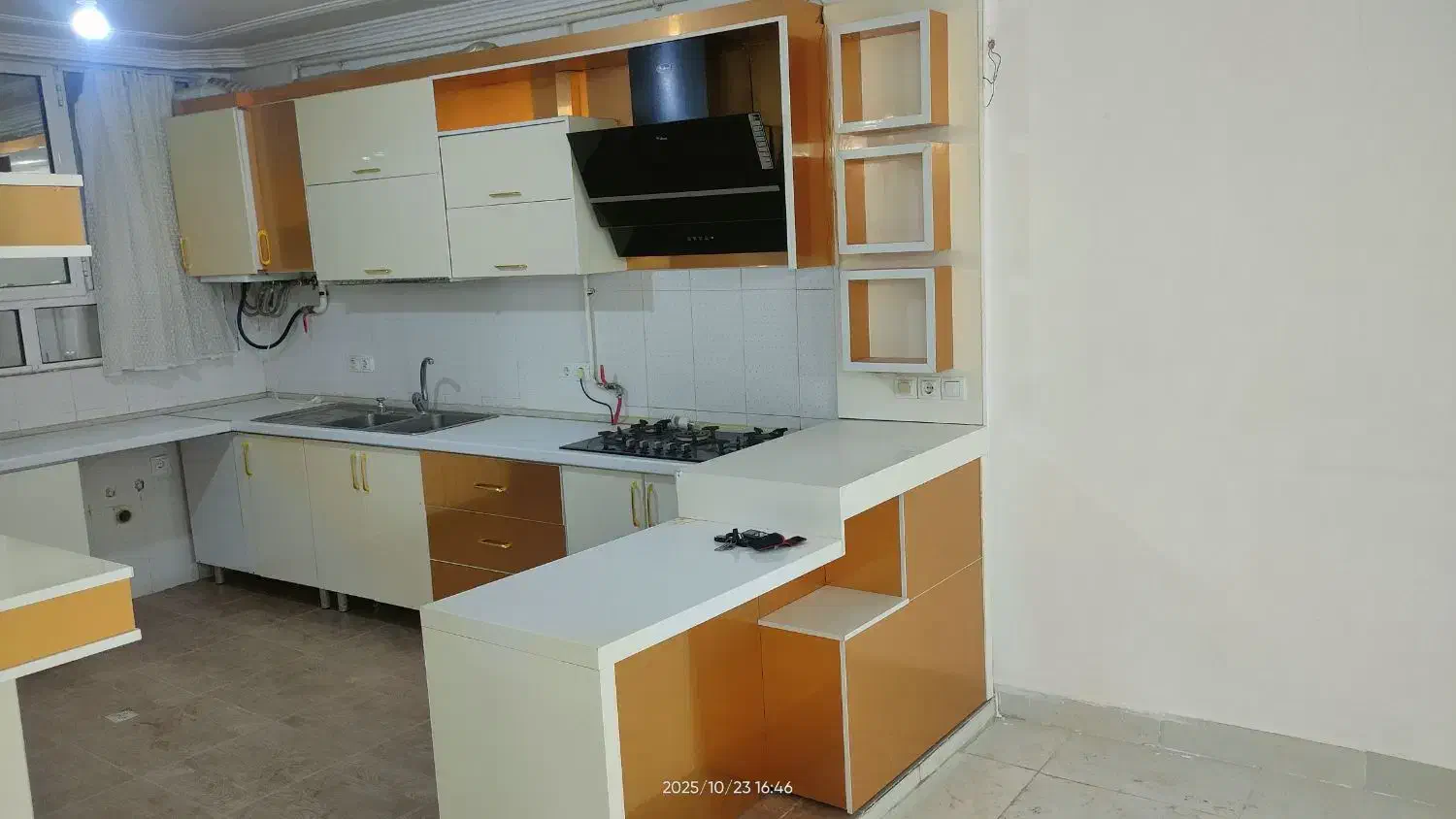 کابینت های گلاس و هود|آبچکان و نظمدهنده ظروف|زاهدان, |دیوار