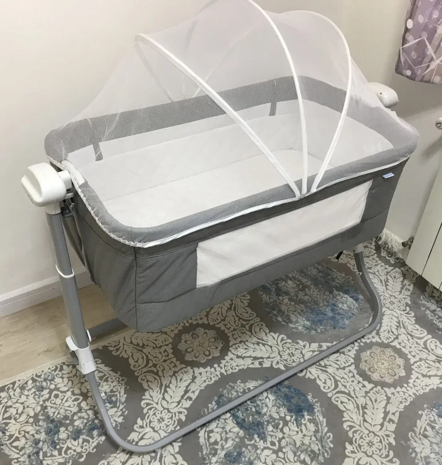 گهواره برقی و تخت کنار مادر ماریبل|تخت و صندلی بچه|تهران, باغ فیض|دیوار