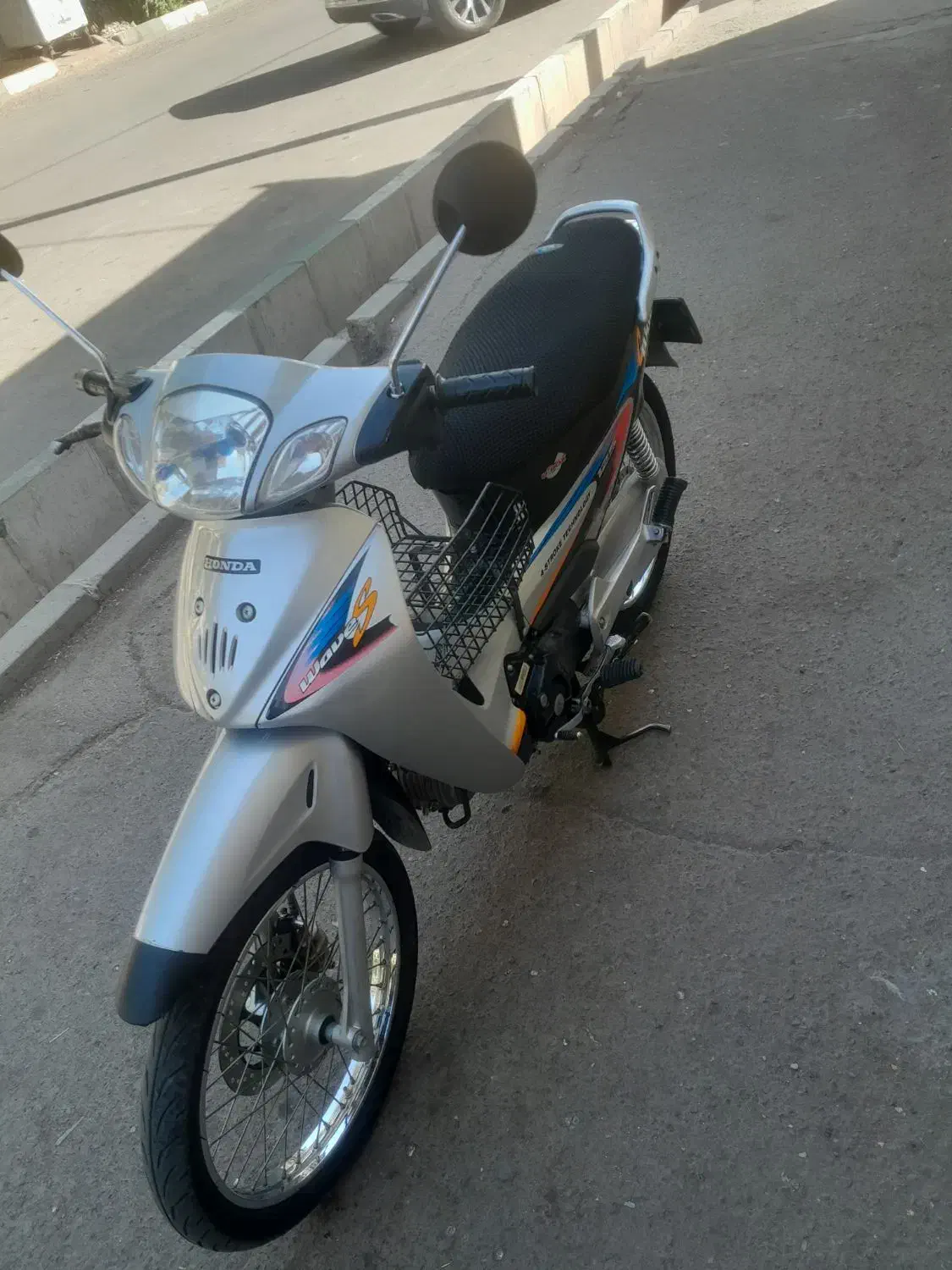 ویو اصلی مدل ۸۷ فابریک|موتورسیکلت|قزوین, |دیوار