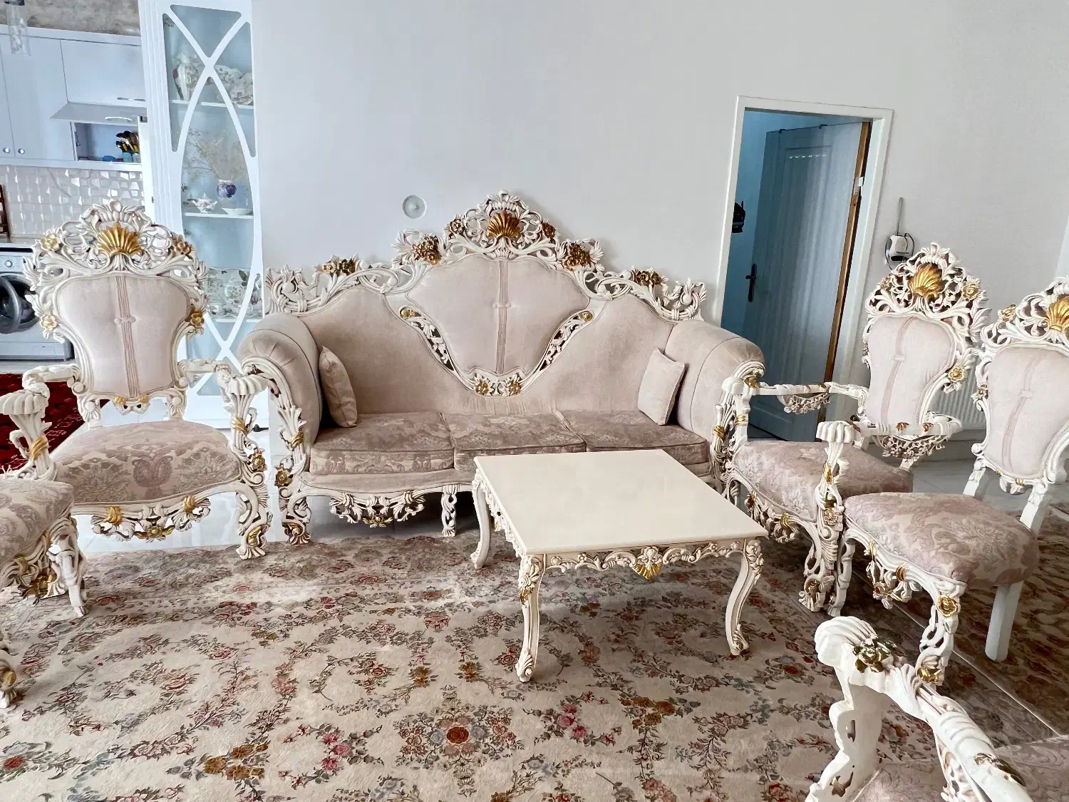 مبل سلطنتی ۹ نفره|مبلمان خانگی و میز عسلی|قائن, |دیوار