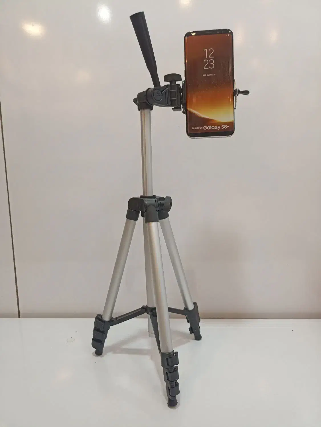 سه پایه نگهدارنده موبایل و دوربین|لوازم جانبی موبایل و تبلت|رشت, چمارسرا|دیوار