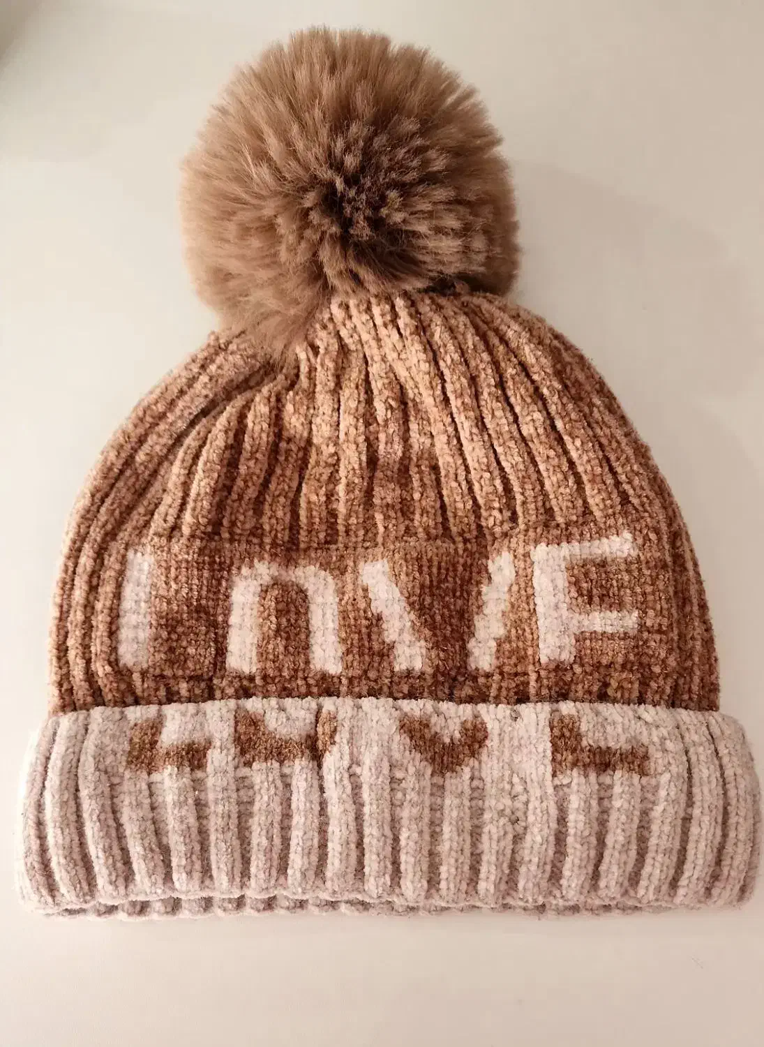 کلاه داخل خز|حراج|رشت, کاکتوس|دیوار