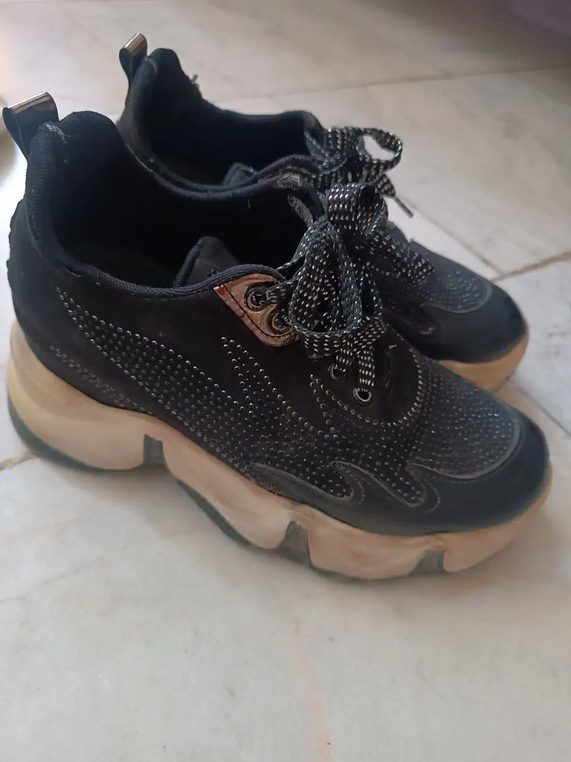 دو جفت کفش دخترانه|کیف، کفش، کمربند|بروجرد, |دیوار