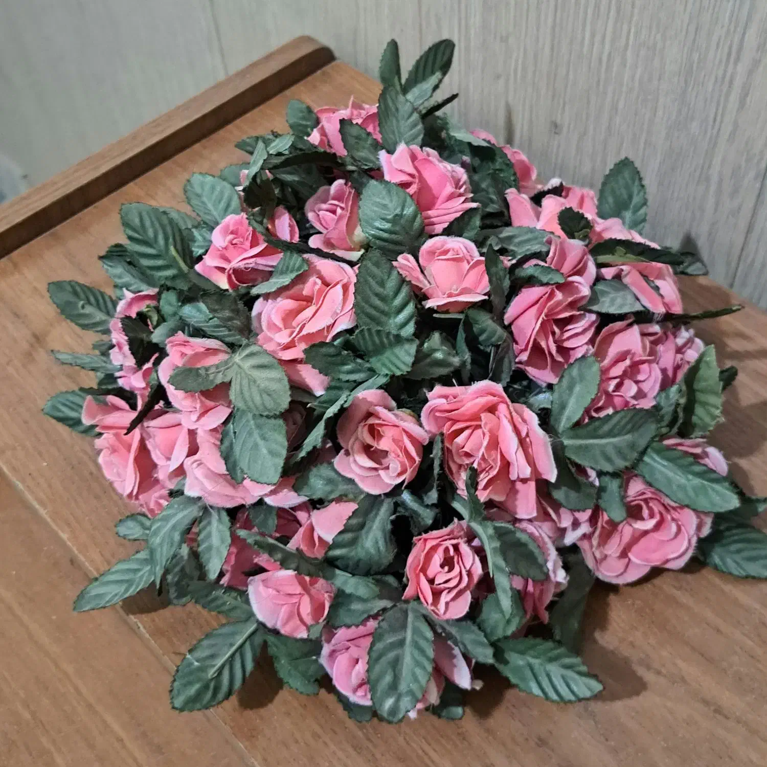 درختچه و گل|گل مصنوعی|قزوین, |دیوار