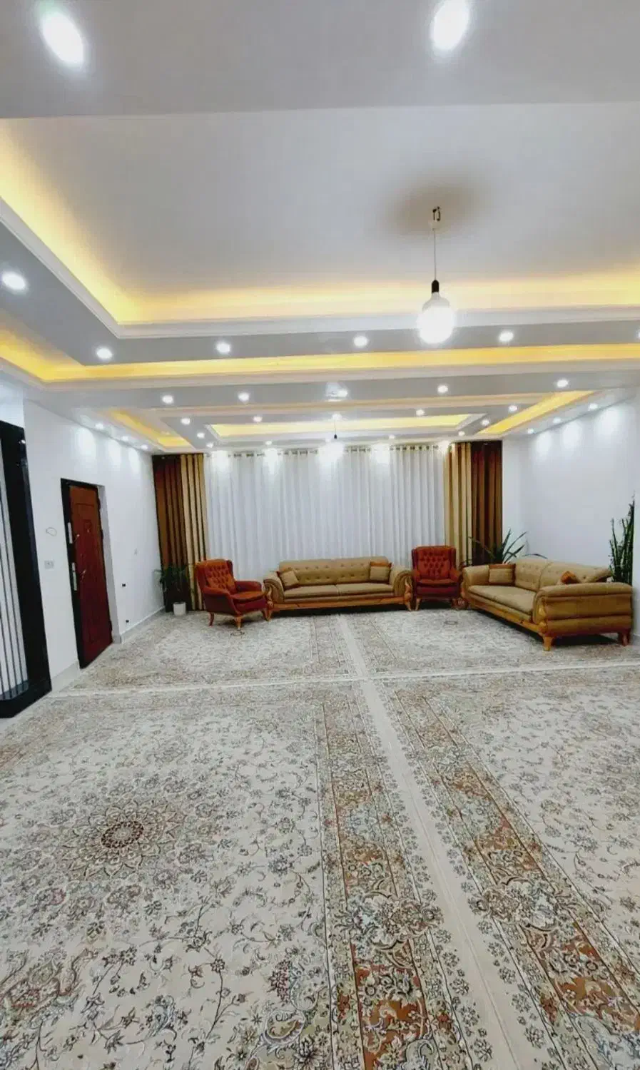 کلید اول شیک/ ۲۵۰ متری/خیابان مهر شرف آباد|فروش خانه و ویلا|یاسوج, |دیوار