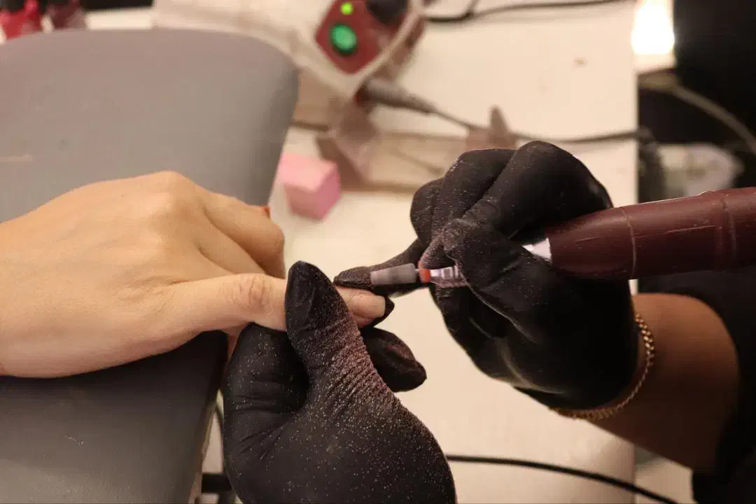 اموزش و کاشت ناخن|آرایشی، بهداشتی، درمانی|پردیس, فاز ۸|دیوار