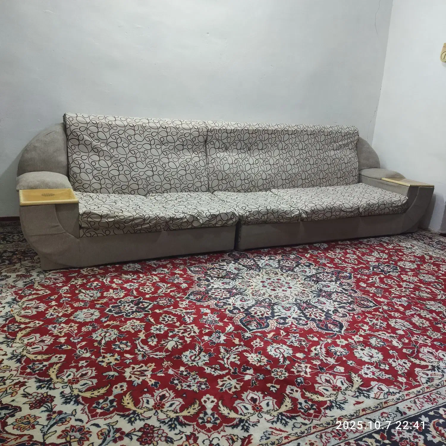 مبل ۵نفره|مبلمان خانگی و میز عسلی|قائم‌شهر, |دیوار