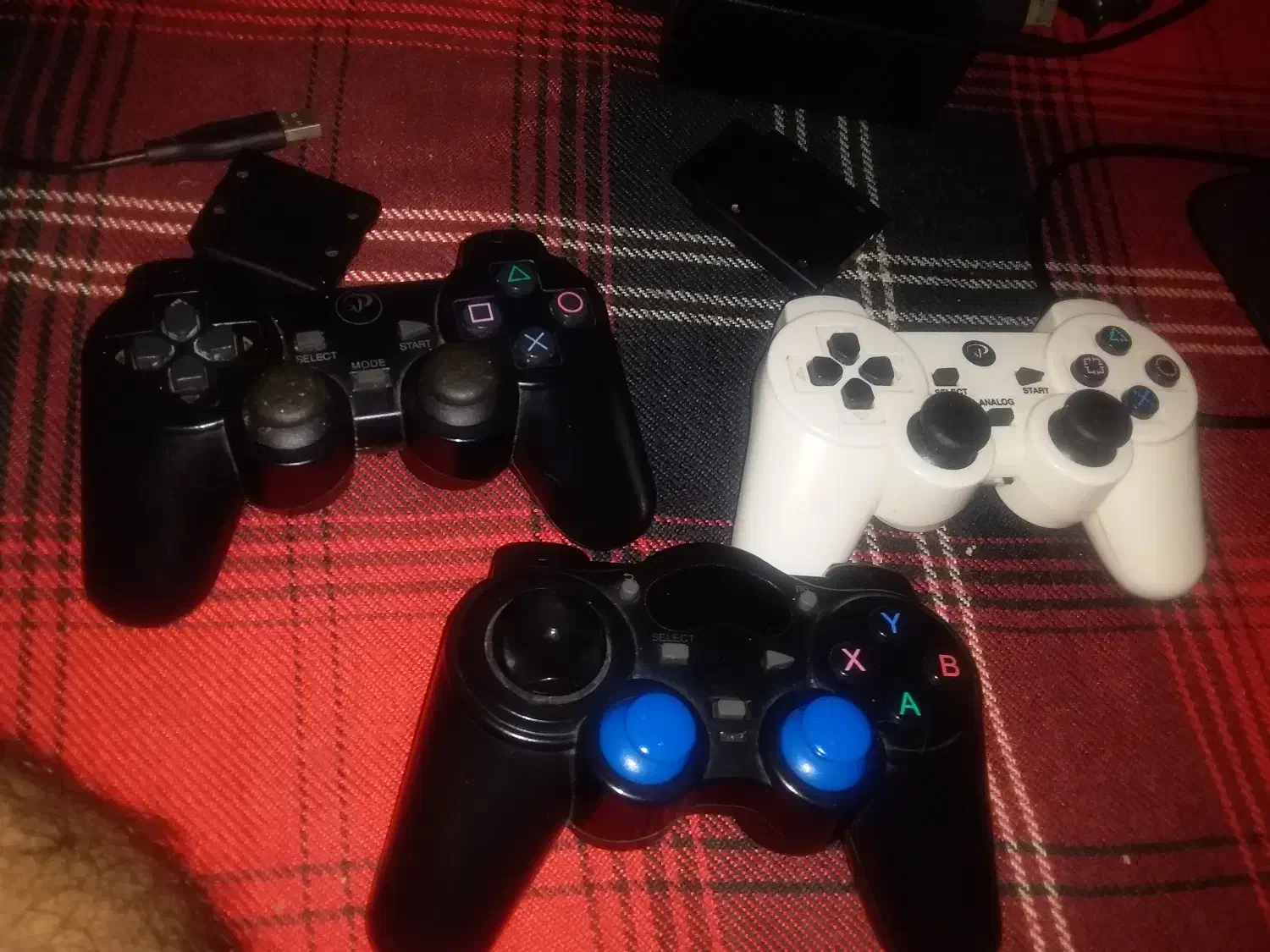 سه دسته نیاز به تعمیر|کنسول، بازی ویدئویی و آنلاین|تولم شهر, |دیوار