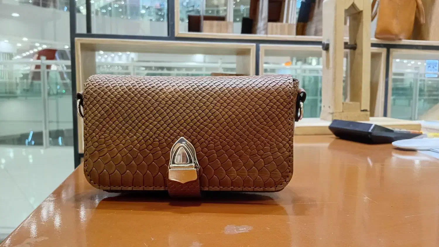 کیف دوشی زنانه|کیف، کفش، کمربند|تهران, حبیب الله|دیوار