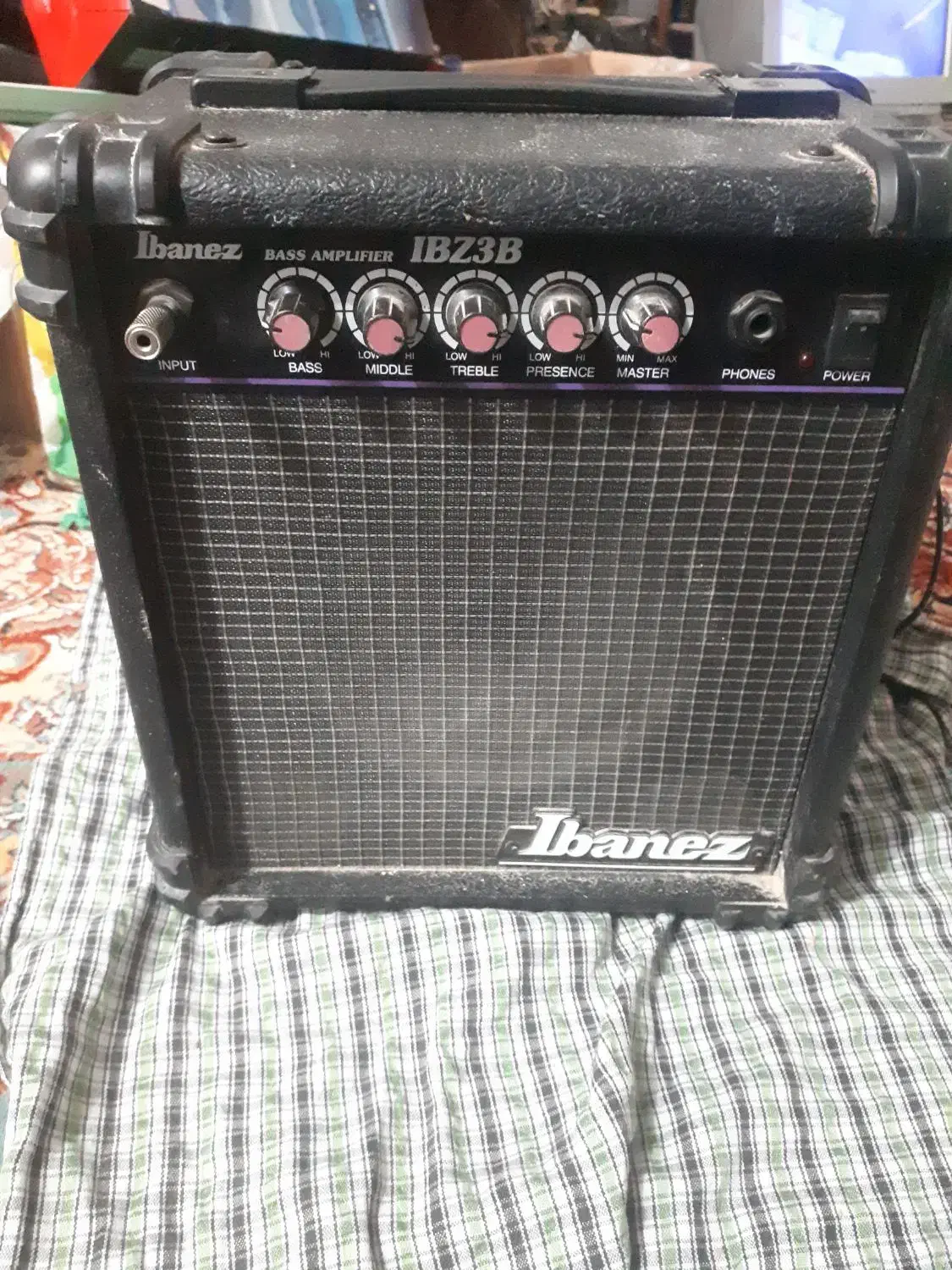 امپلئ گیتار|گیتار، بیس، امپلیفایر|زابل, |دیوار