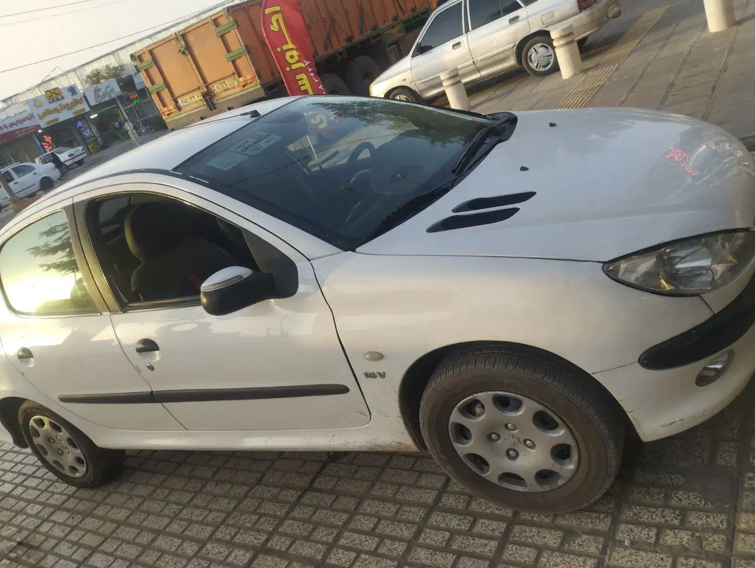 ماشین۲۰۶sdموتورtu5 تیپ۵ تک برگ سند|خودرو سواری و وانت|تربتحیدریه, ۴۵ متری|دیوار