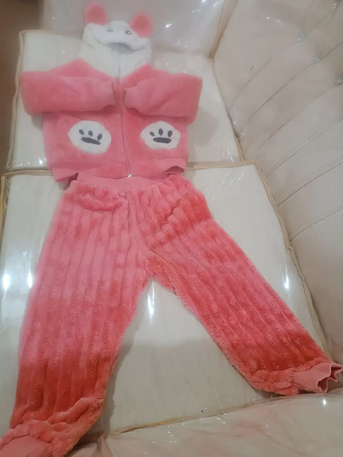 سویشرت شلوار سرهمی مخمل اندازه دو تا دونیم سال|کفش و لباس بچه|الشتر, |دیوار