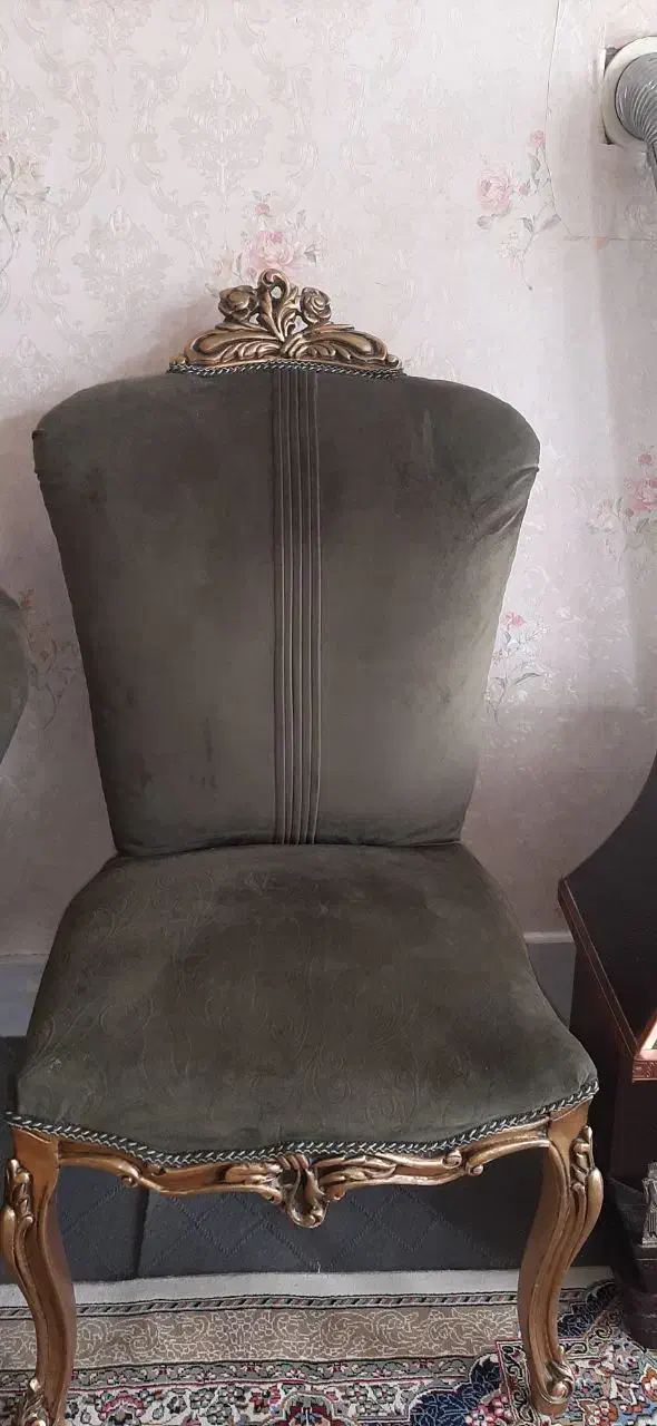 دو دست مبل نه نفره|مبلمان خانگی و میز عسلی|قم, شاه ابراهیم|دیوار