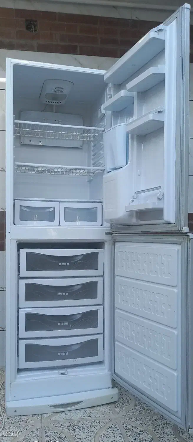 یخچال فریزر|یخچال و فریزر|کبودرآهنگ, |دیوار