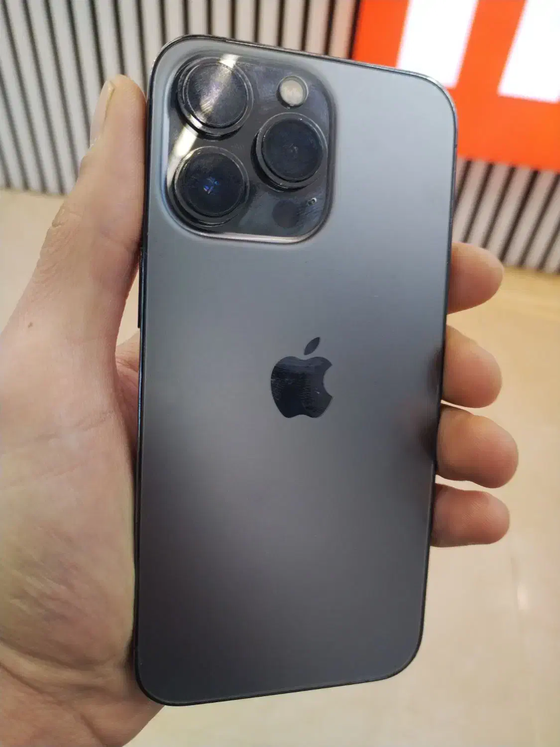 13pro کارکرده مشکی|موبایل|اصفهان, چرخاب|دیوار