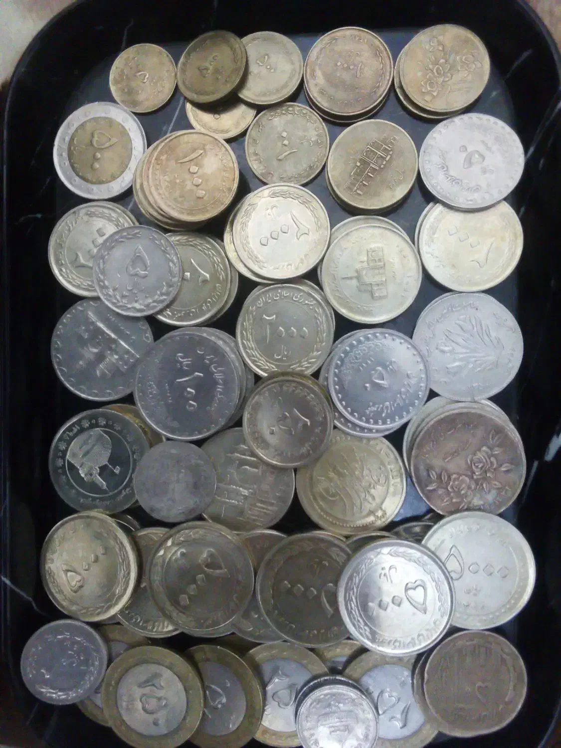 تعدادی سکهای قدیمی وجدید باچند اسکناس|کلکسیون سکه، تمبر، اسکناس|ملایر, |دیوار