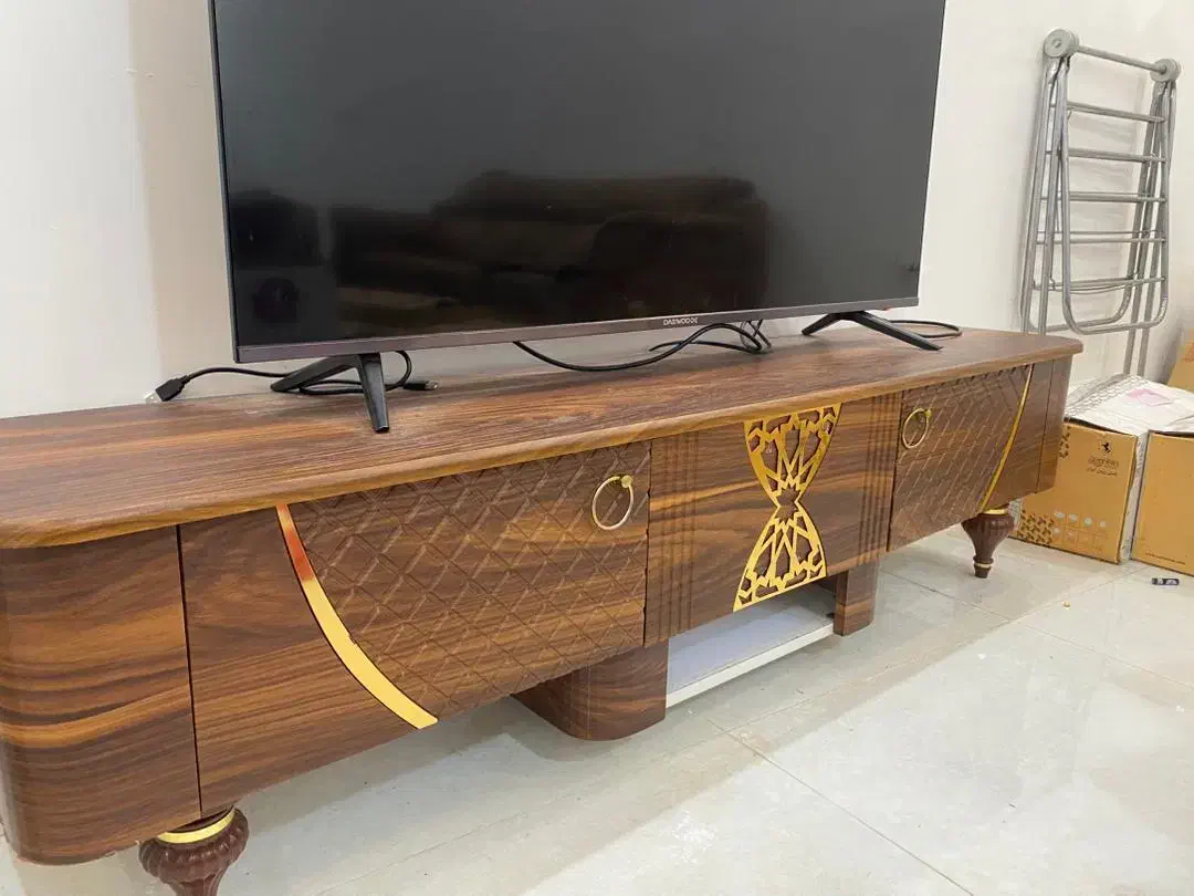 میز تلویزیونی در حد نو|میز تلویزیون|بوشهر, |دیوار