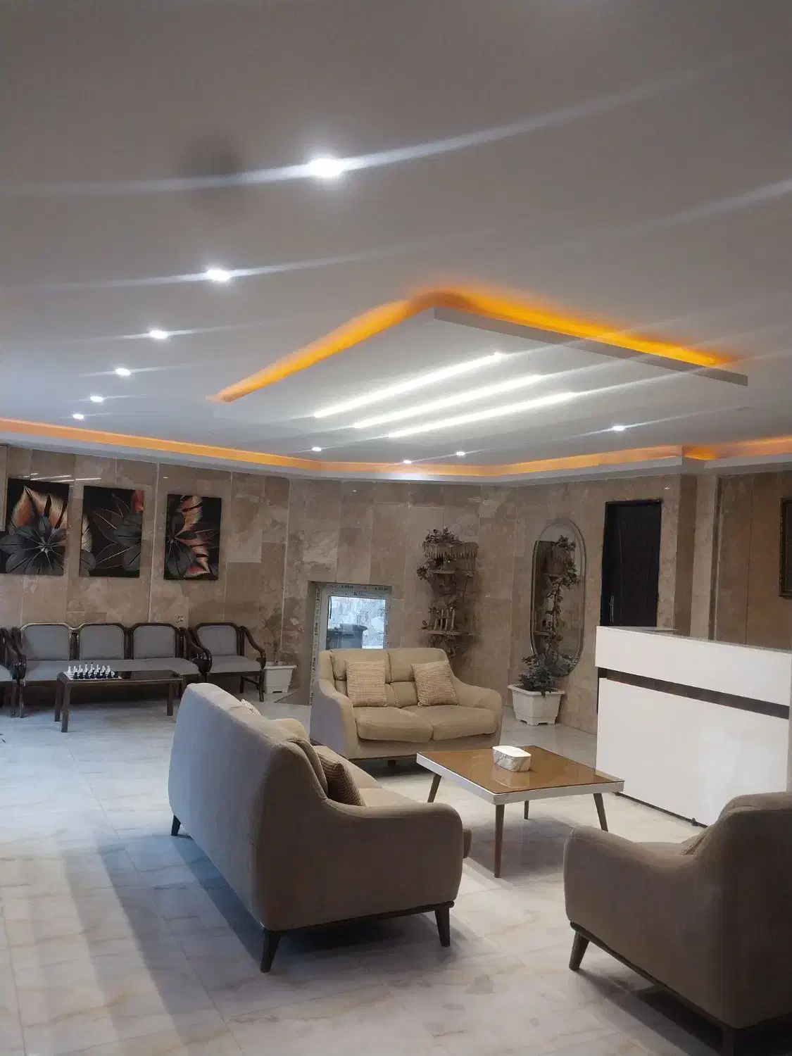 آبگرم درمانی هتل تنسا|اجارهٔ کوتاه‌مدت آپارتمان و سوئیت|رینه, |دیوار