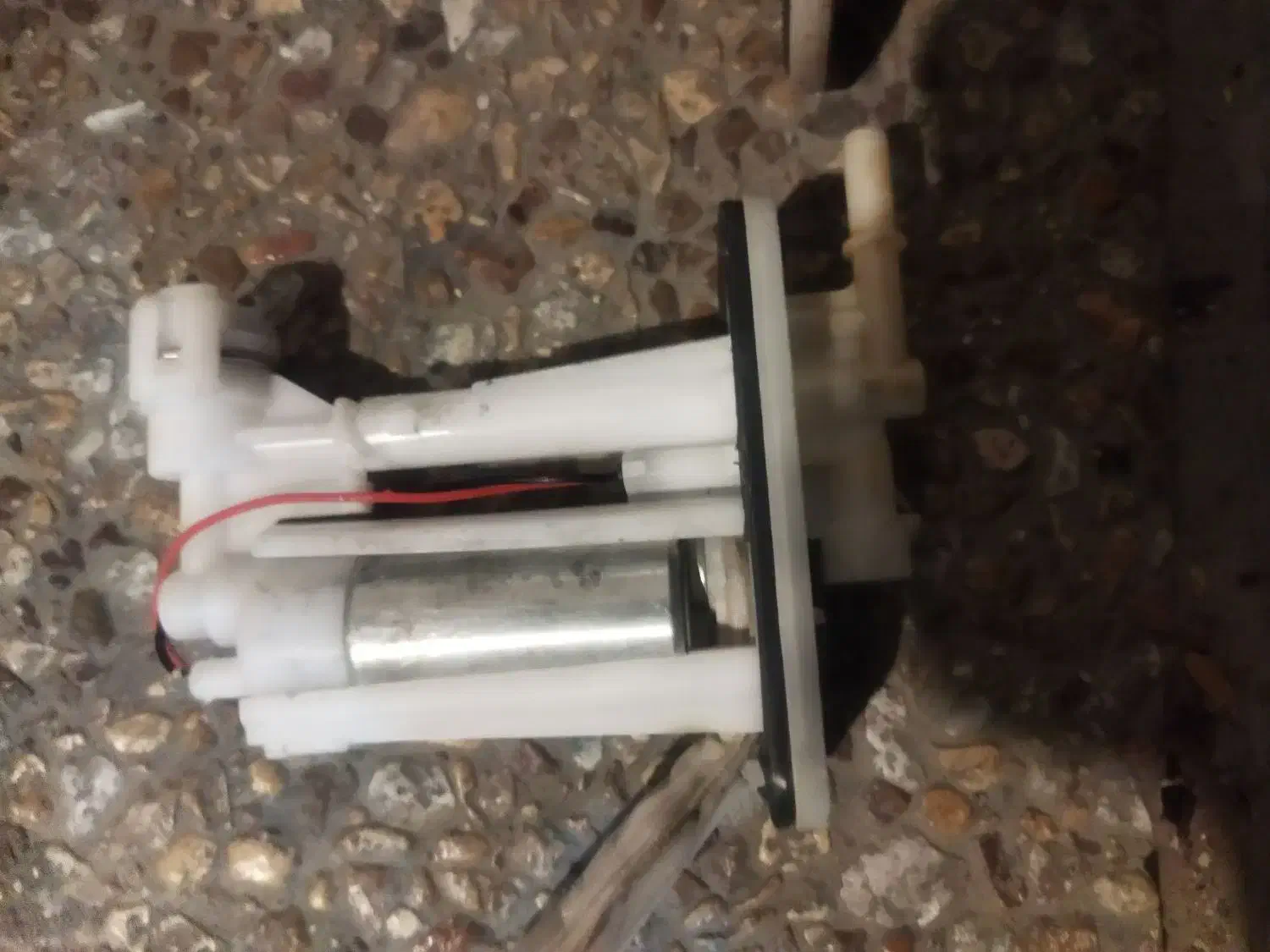 باک در پالسی و پمپ بنزین انژکتور|قطعات یدکی و لوازم جانبی|شیراز, شهرک بهشتی|دیوار