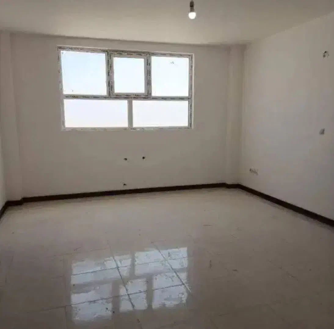 آپارتمان ۱۰۰ متری کلید نخورده|فروش آپارتمان|سلفچگان, |دیوار