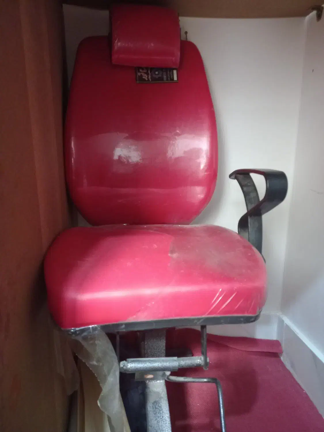 صندلی|آرایشگاه و سالنهای زیبایی|سبزوار, مدرس|دیوار