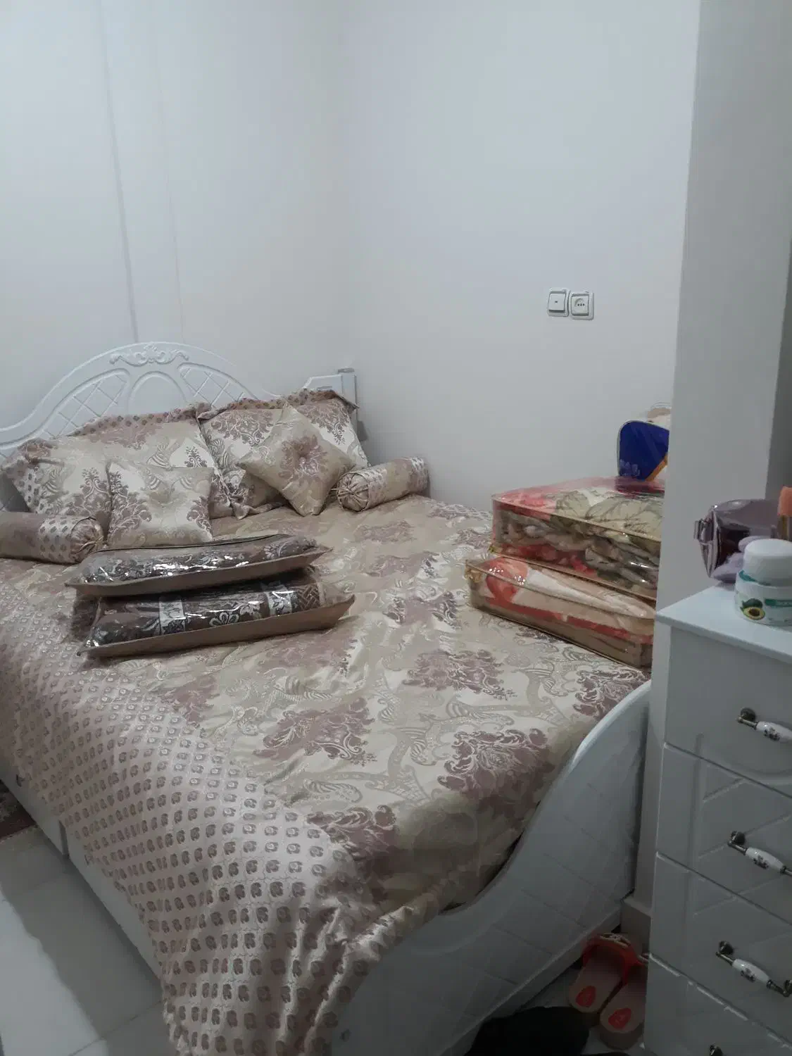 روتختی ۲نفره|سرویس روتختی|ری, شهادت|دیوار