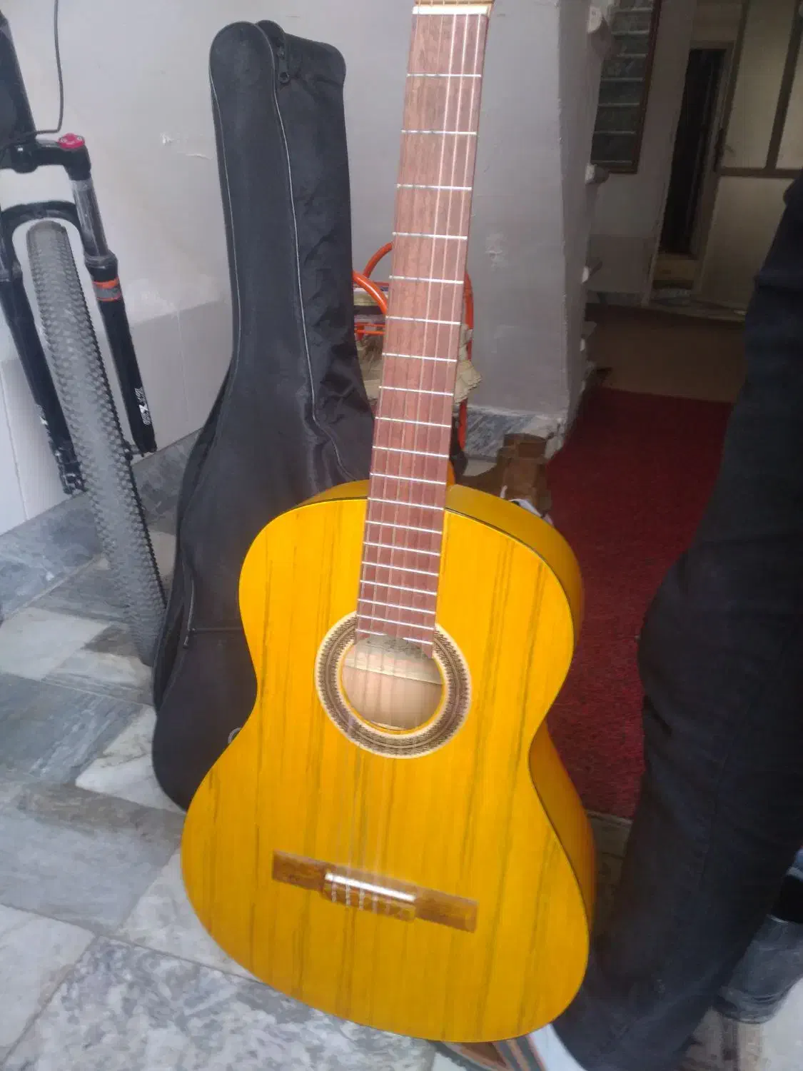 گیتار ماتاپور|گیتار، بیس، امپلیفایر|میاندوآب, |دیوار