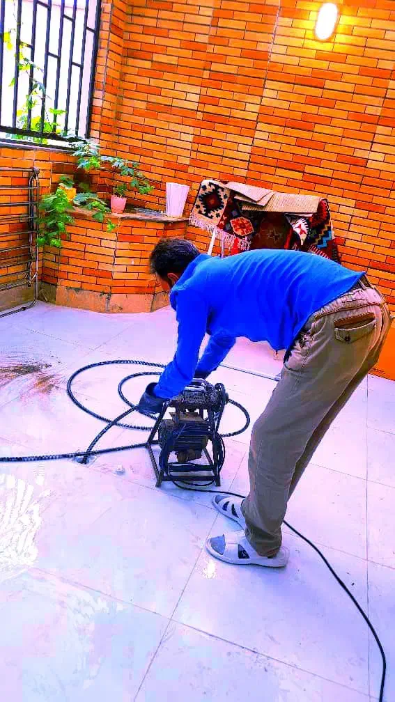 لوله بازکنی فنر زن چاه بازکن 100%تضمینی شبانه روزی|خدمات پیشه و مهارت|ساری, |دیوار