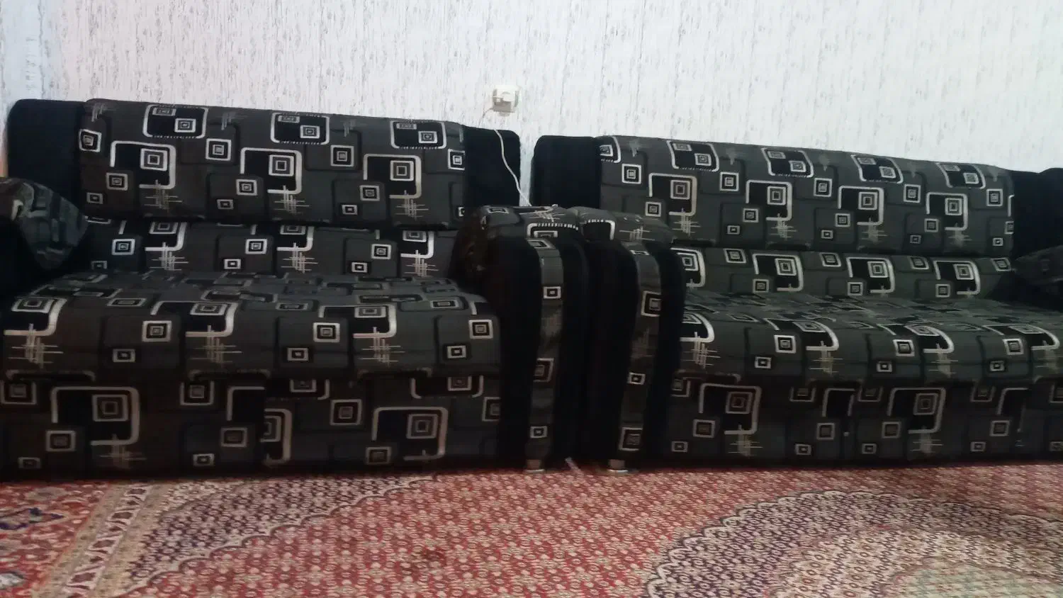 فروش مبل کلاسیک سالم سالم|مبلمان خانگی و میز عسلی|قائم‌شهر, |دیوار