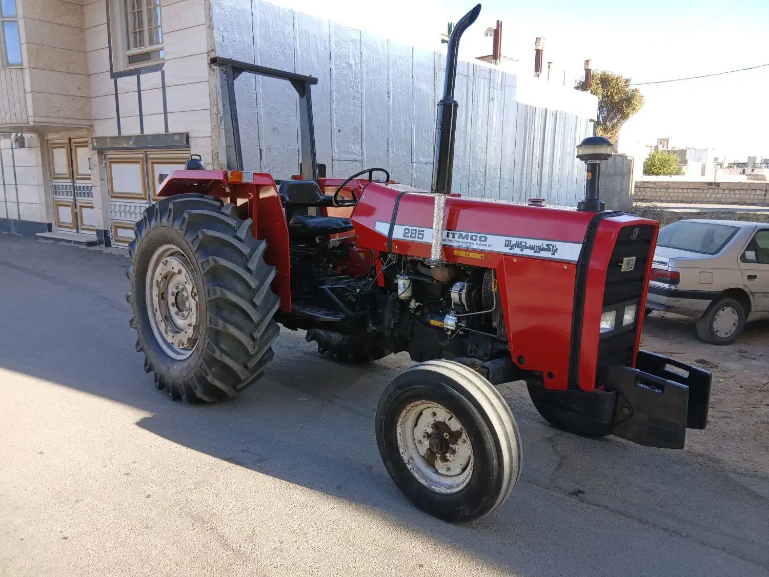 تراکتور ۲۸۵ تک|خودرو سنگین|کوهدشت, |دیوار