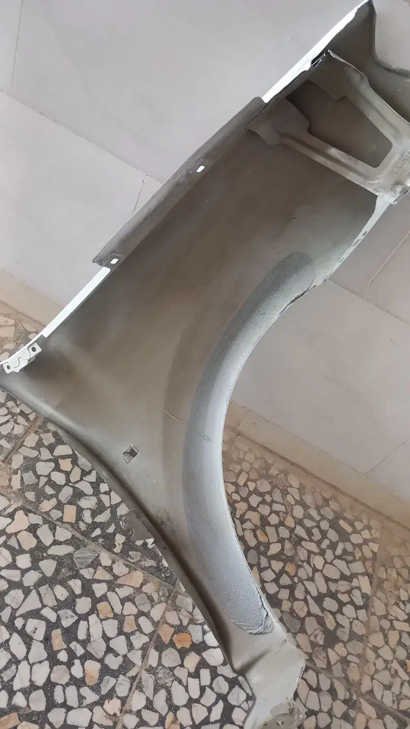 گلگیر جلو ال ۹۰ سفید سمت چپ راننده|قطعات یدکی و لوازم جانبی|بندر ترکمن, |دیوار