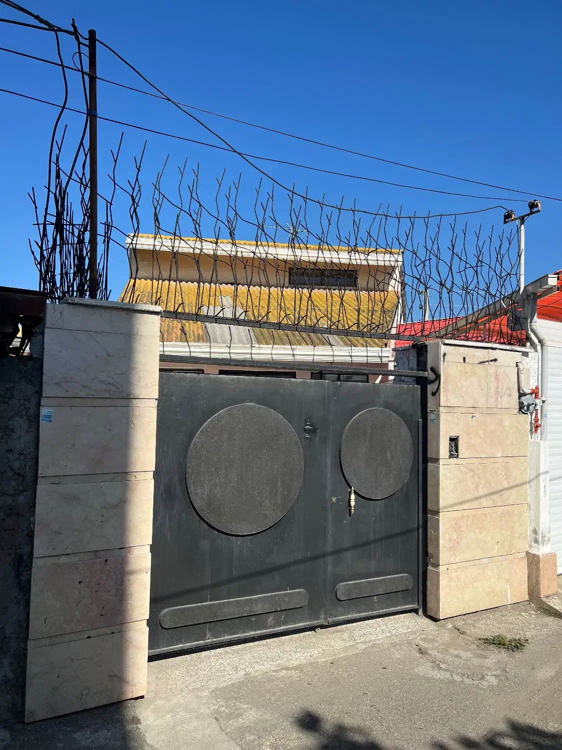 فروش دو باب مغازه تجاری و یک واحد مسکونی|فروش مغازه و غرفه|بابلسر, |دیوار