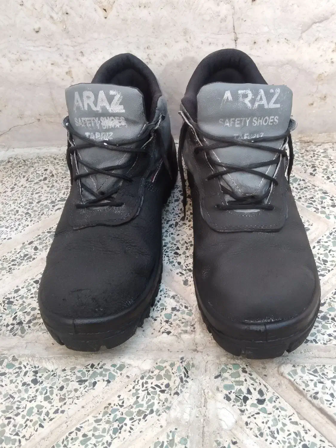 کفش کار چرم پنجه اهنی ۴۳|کیف، کفش، کمربند|اصفهان, بابوکان جنوبی|دیوار