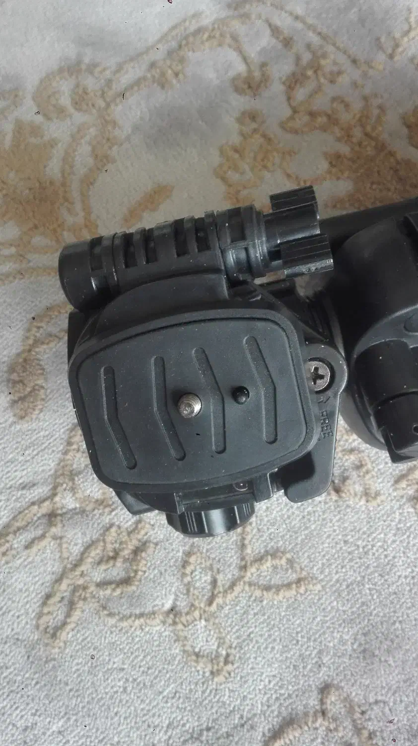 سه پایه|دوربین عکاسی و فیلمبرداری|اصفهان, عباسآباد|دیوار