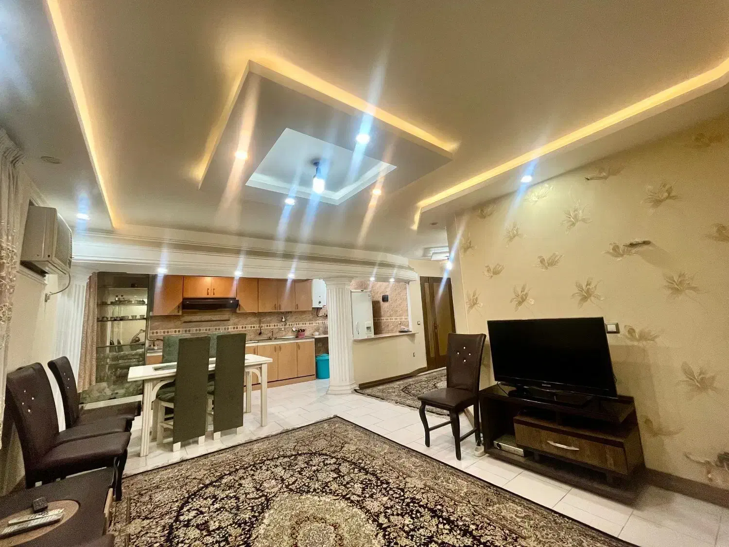 آپارتمان ۹۰متری/ معلم/ پارکینگ اختصاصی|فروش آپارتمان|رشت, معلم|دیوار